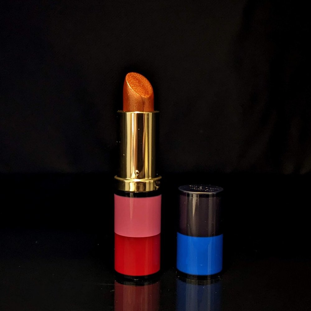 Hi-lustre lipstick
